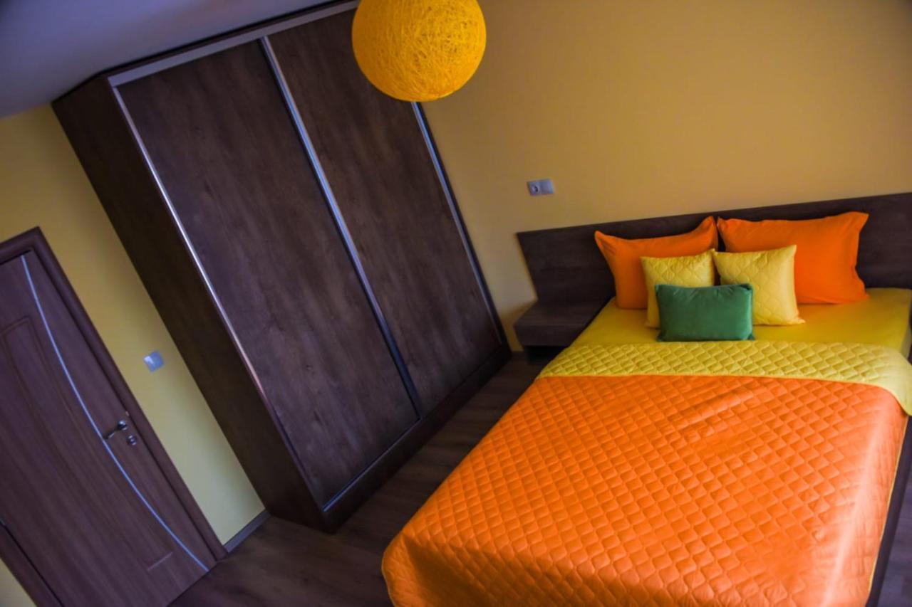 Sunny Appartement Burgas Stad Buitenkant foto